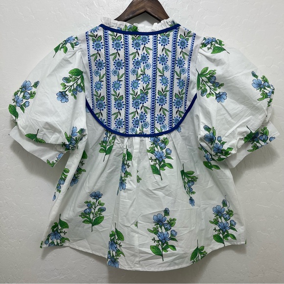Entro White and Blue Floral Blouse NWT - Picture 7 of 8